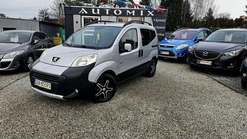 Używany Peugeot Bipper Outdoor 75 KM (55 kW) 2011 Srebrny Minivan