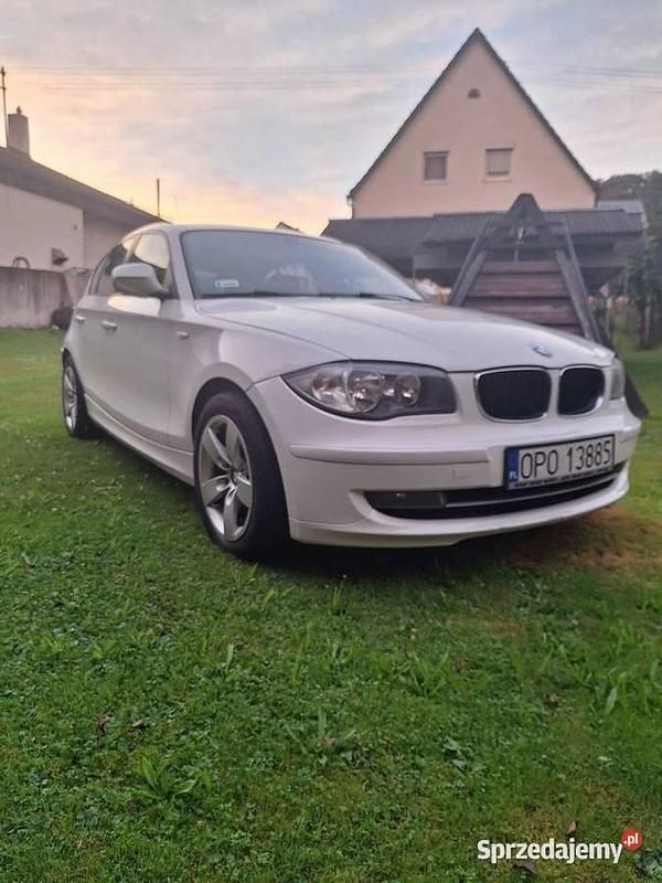 Biały Używany 2017 BMW 116 Hatchback | 13 000 zł - Obraz 1/4