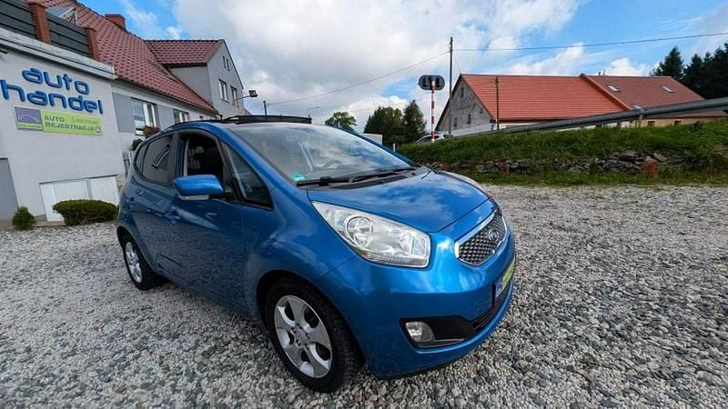 Niebieski Używany 2010 Kia Venga 2 Hatchback | 17 900 zł (Uczciwa cena) - Obraz 1/4