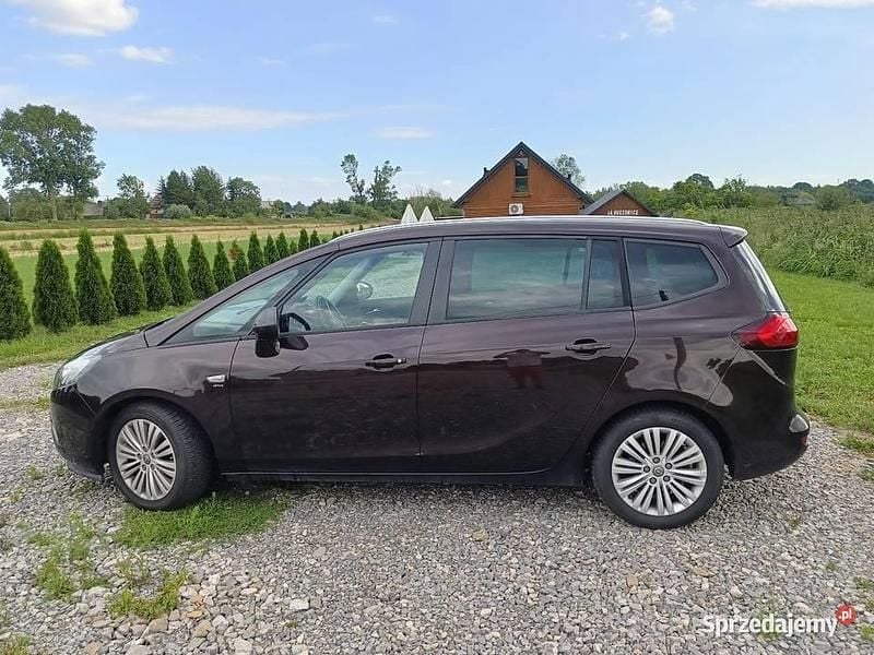 Używany Opel Zafira 2016 Brązowy Minivan