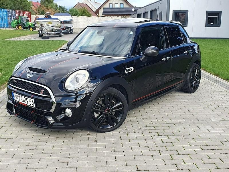Czarny Używany 2017 Mini John Cooper Works Hatchback | 75 900 zł - Obraz 1/4