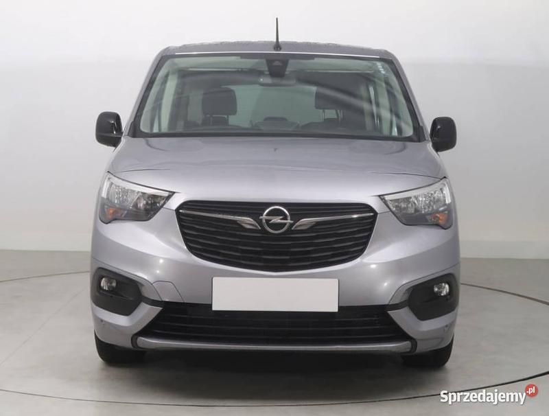Srebrny Używany 2021 Opel Combo Minivan | 56 999 zł - Obraz 1/4