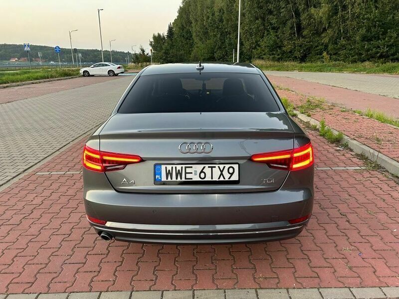 Używany Audi A4 2017 Szary Sedan/Limuzyna