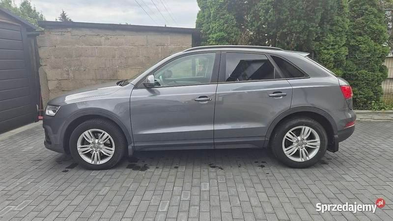 Szary Używany 2017 Audi Q3 SUV | 53 500 zł - Obraz 1/4