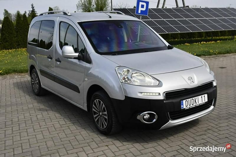 Srebrny Używany 2013 Peugeot Partner Van | 19 900 zł (Dobra cena) - Obraz 1/4