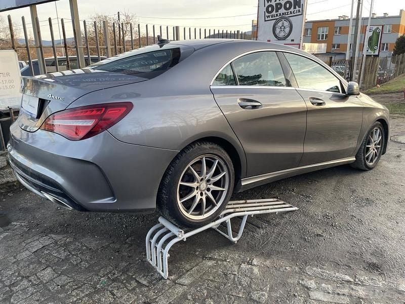 Używany Mercedes CLA250 AMG 210 KM (154 kW) 2017 Grafitowy metalik Sedan/Limuzyna