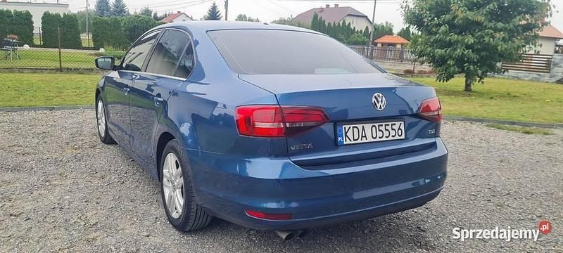 Używany VW Jetta 125 KM (91 kW) 2017 Niebieski Sedan/Limuzyna