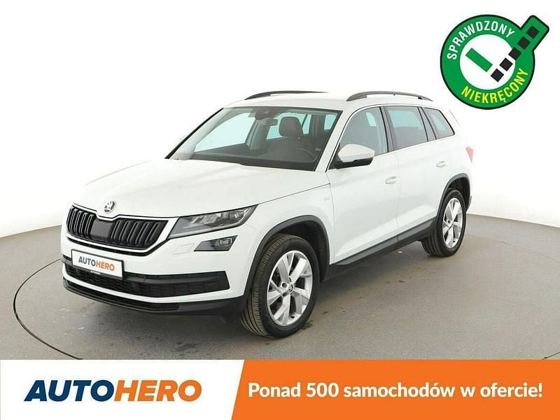 Biały Używany 2019 Skoda Kodiaq Soleil SUV | 109 800 zł (Uczciwa cena) - Obraz 1/3