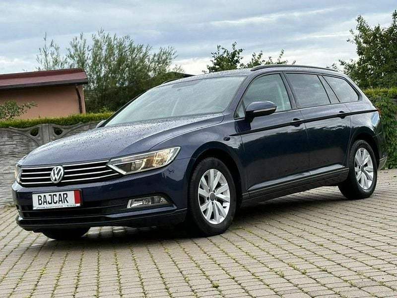 Używany VW Passat 120 KM (88 kW) 2016 Niebieski (metalik) Kombi