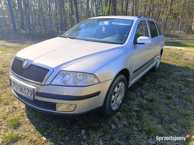 Używany Skoda Octavia 2007 Srebrny Kombi
