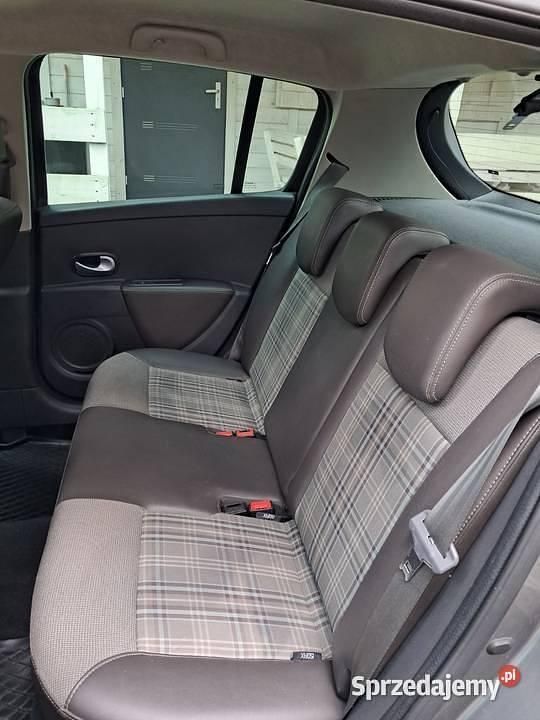 Używany Renault Clio IV 75 KM (55 kW) 2012