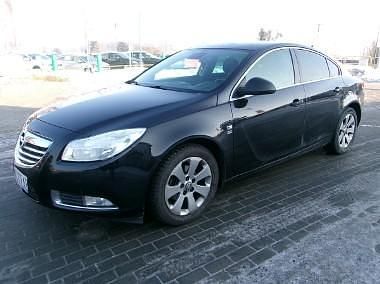 Używany Opel Insignia 140 KM (102 kW) 2012 Czarny Hatchback