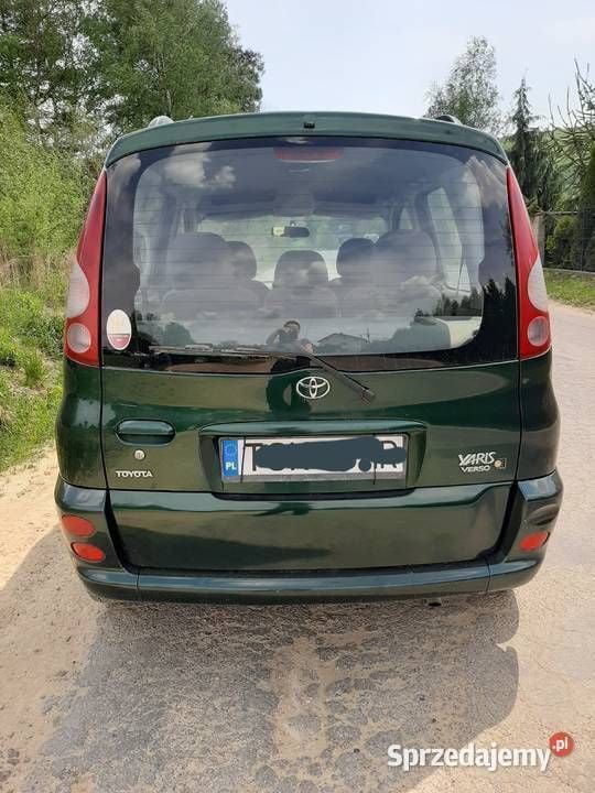 Używany Toyota Yaris 86 KM (63 kW) 2000 Zielony Kombi