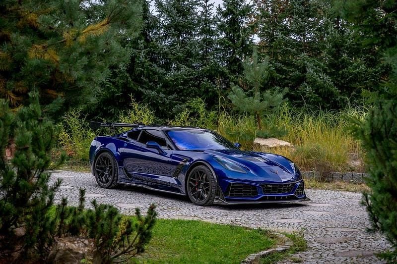 Niebieski (metalik) Używany 2017 Chevrolet Corvette Coupe | 399 777 zł - Obraz 1/4