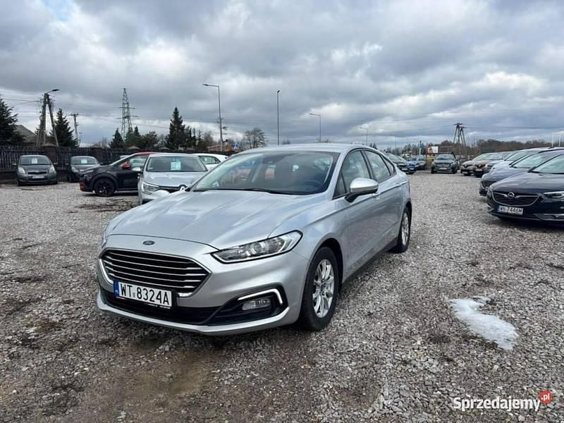 Używany Ford Mondeo Trend 150 KM (110 kW) 2020 Srebrny Sedan/Limuzyna