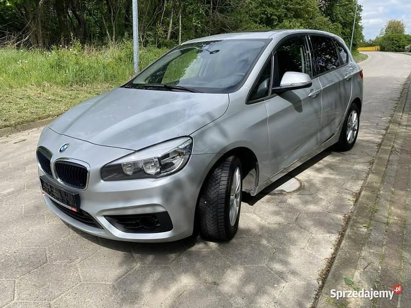 Używany BMW 216 115 KM (84 kW) 2017 Srebrny Sedan/Limuzyna