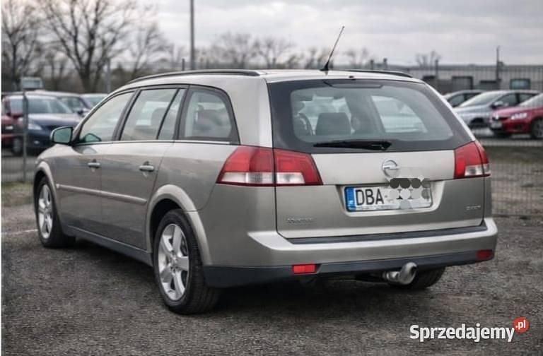 Używany Opel Vectra 2004 Szary Sedan/Limuzyna