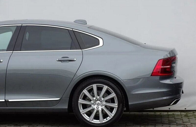 Używany Volvo S90 190 KM (139 kW) 2018 Szary (metalik) Sedan/Limuzyna