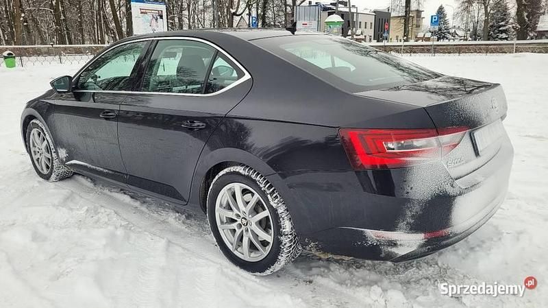 Używany Skoda Superb 2019 Czarny Sedan/Limuzyna