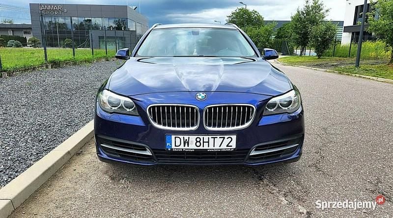Niebieski Używany 2015 BMW 528 Kombi | 44 900 zł (Uczciwa cena) - Obraz 1/4