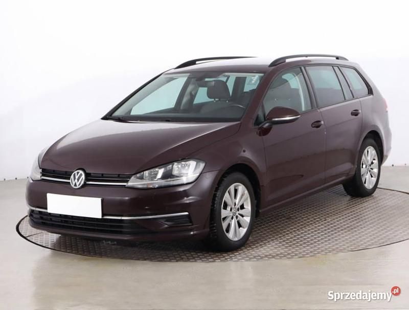 Używany VW Golf VII 116 KM (85 kW) 2017 Fioletowy Kombi