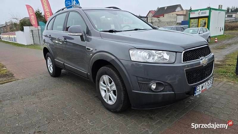 Szary Używany 2011 Chevrolet Captiva SUV | 29 900 zł (Super Cena) - Obraz 1/4