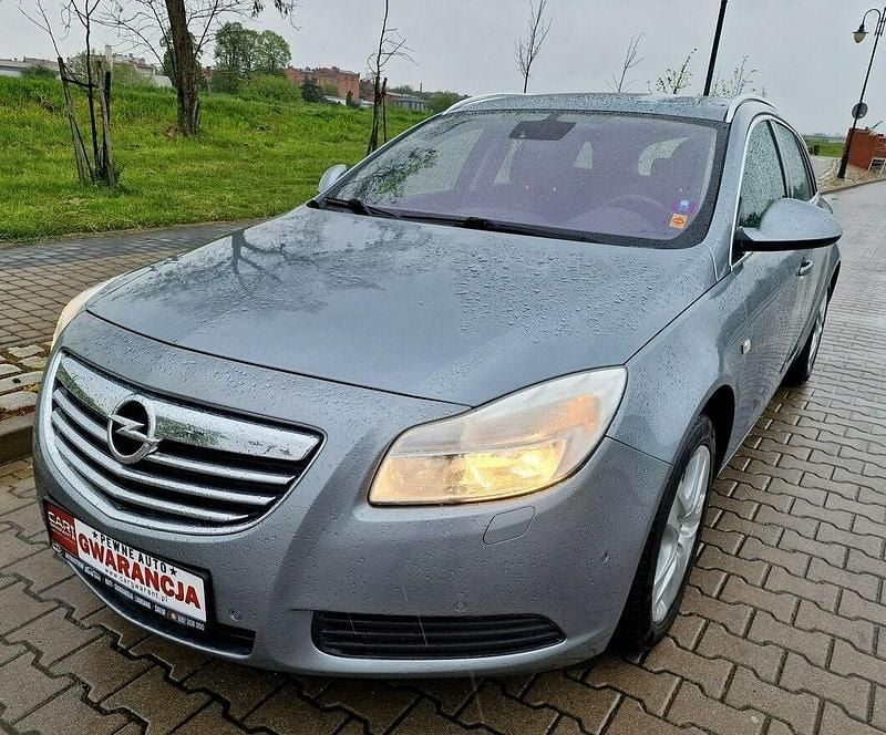 Szary Używany 2010 Opel Insignia Sedan/Limuzyna | 24 990 zł (Uczciwa cena) - Obraz 1/4