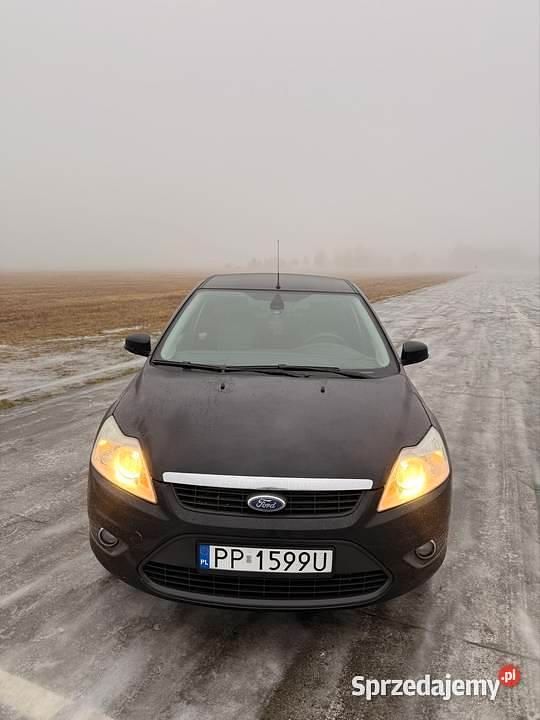 Używany Ford Focus 2010 Czarny Hatchback