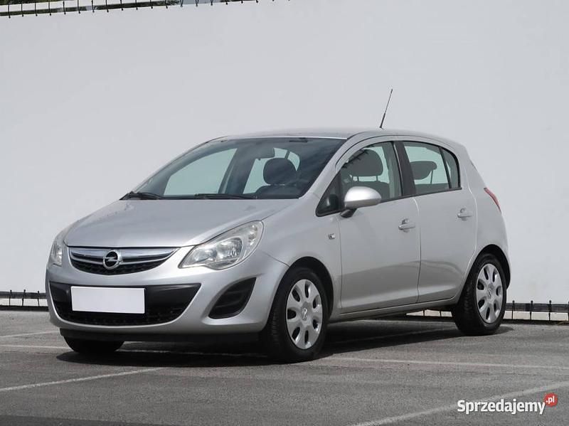 Używany Opel Corsa 2011 Srebrny Hatchback