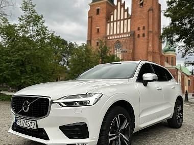 Biały Używany 2018 Volvo XC60 SUV | 99 000 zł (Drogi) - Obraz 1/4