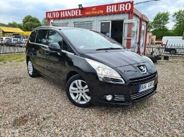 Czarny Używany 2012 Peugeot 5008 Minivan | 29 900 zł - Obraz 1/4