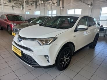Biały Używany 2016 Toyota RAV4 Hybrid SUV | 109 900 zł - Obraz 1/4