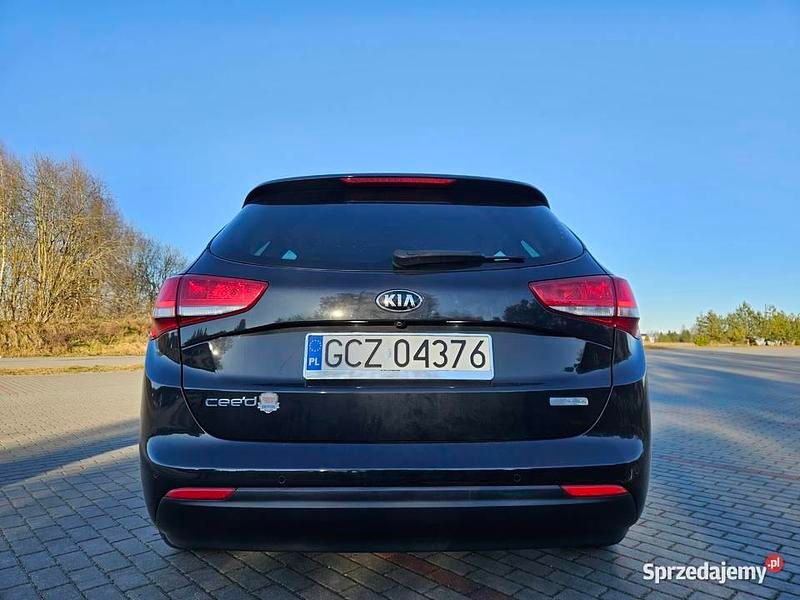 Używany Kia Ceed 2017 Czarny Hatchback