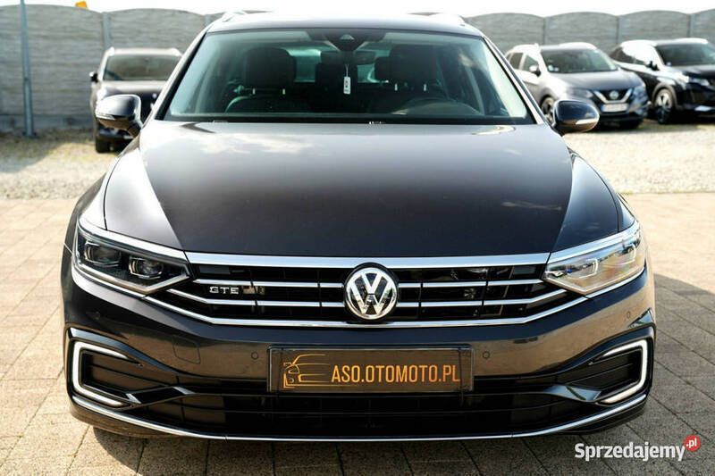 Grafitowy Używany 2020 VW Passat GTE Kombi | 79 700 zł - Obraz 1/4