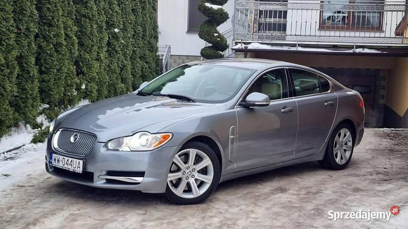Używany Jaguar XF 211 KM (155 kW) 2010 Szary (metalik) Sedan/Limuzyna