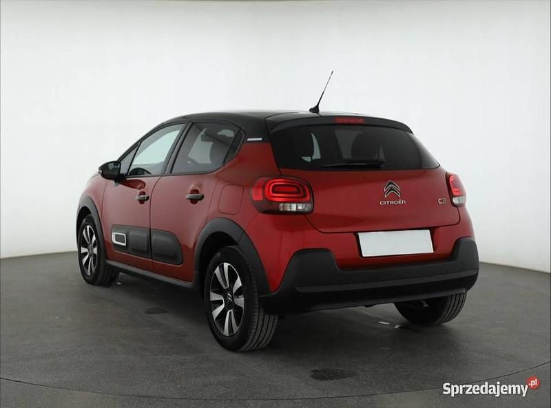 Używany Citroën C3 PureTech 2024 Czerwony Hatchback