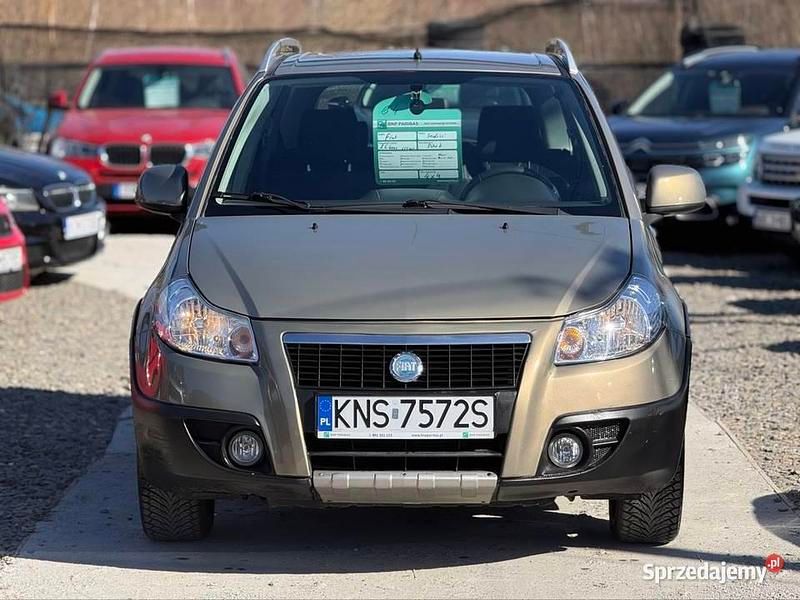 Używany Fiat Sedici 107 KM (78 kW) 2007 Złoty SUV