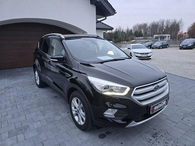 Używany Ford Kuga 150 KM (110 kW) 2017 Czarny SUV