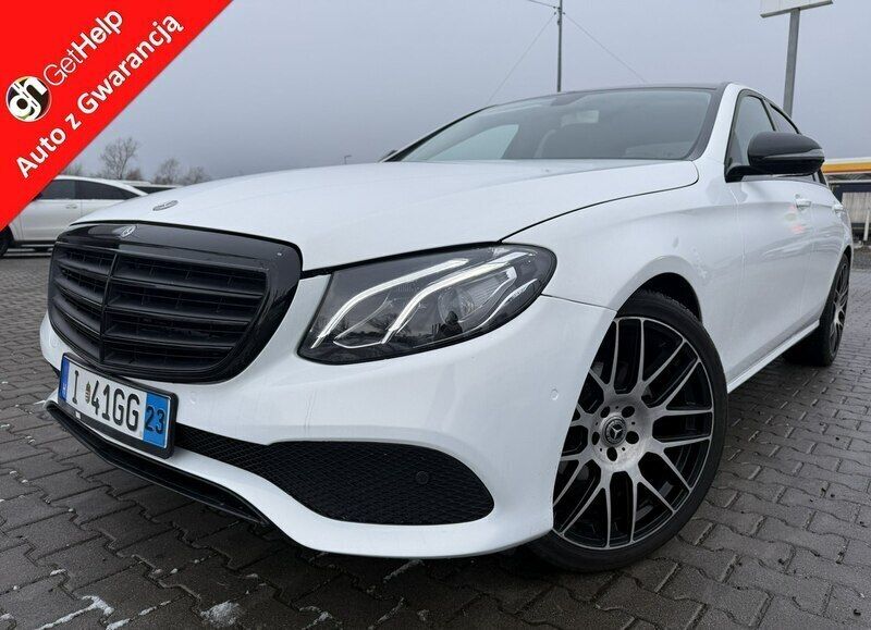 Biały Używany 2017 Mercedes E200 Sedan/Limuzyna | 82 900 zł (Uczciwa cena) - Obraz 1/4