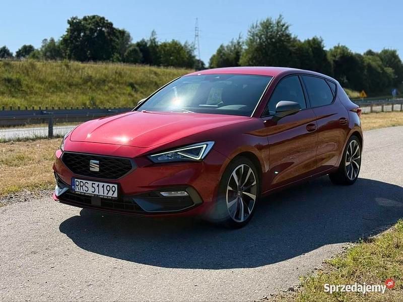 Czerwony Używany 2020 Seat Leon FR Hatchback | 81 500 zł - Obraz 1/4