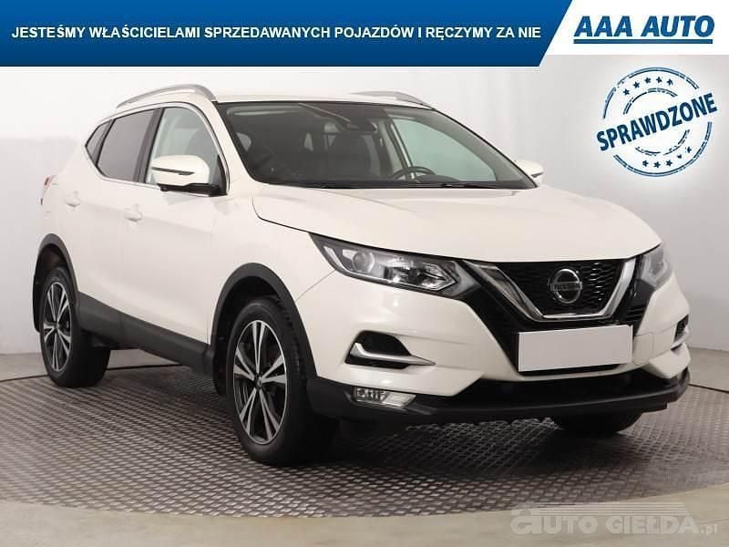 Biały Używany 2019 Nissan Qashqai SUV | 65 999 zł (Dobra cena) - Obraz 1/4