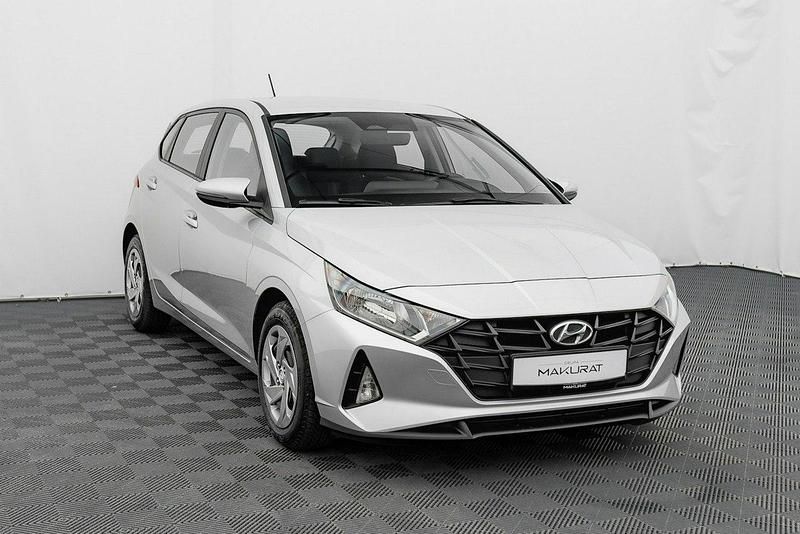 Używany Hyundai i20 84 KM (61 kW) 2022 Srebrny (metalik) Hatchback