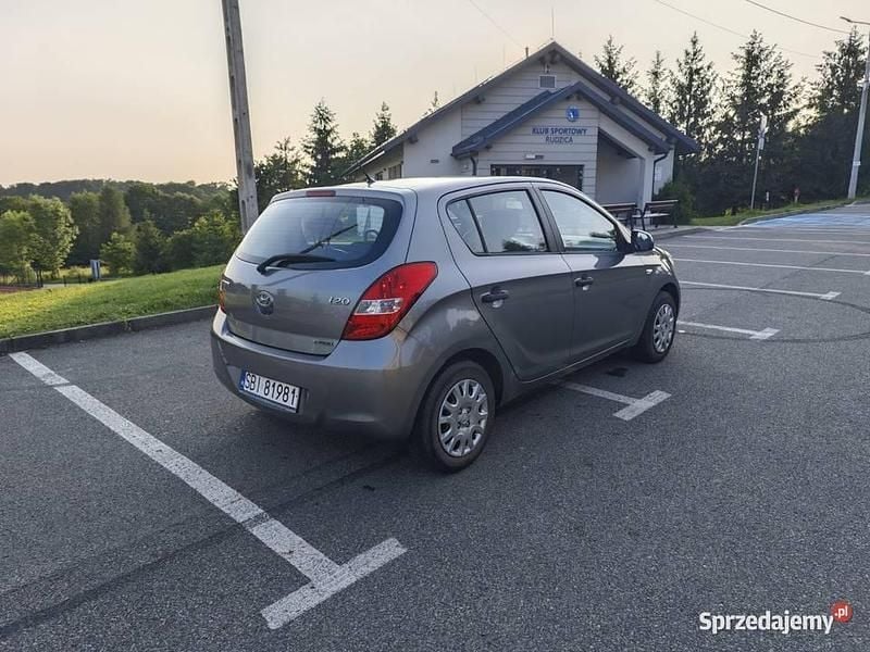Używany Hyundai i20 2012 Szary Hatchback