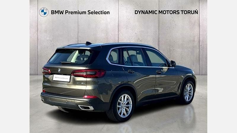 Używany BMW X5 394 KM (289 kW) 2019 Manhattan metallic metalizowany SUV