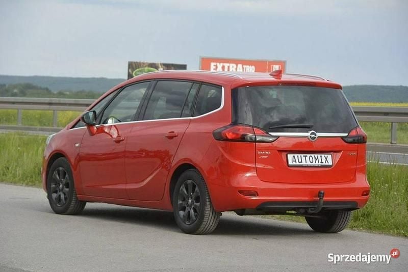 Używany Opel Zafira 140 KM (102 kW) 2017 Czerwony Minivan