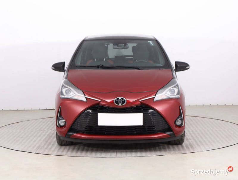 Bordowy Używany 2020 Toyota Yaris Hatchback | 62 999 zł (Uczciwa cena) - Obraz 1/4