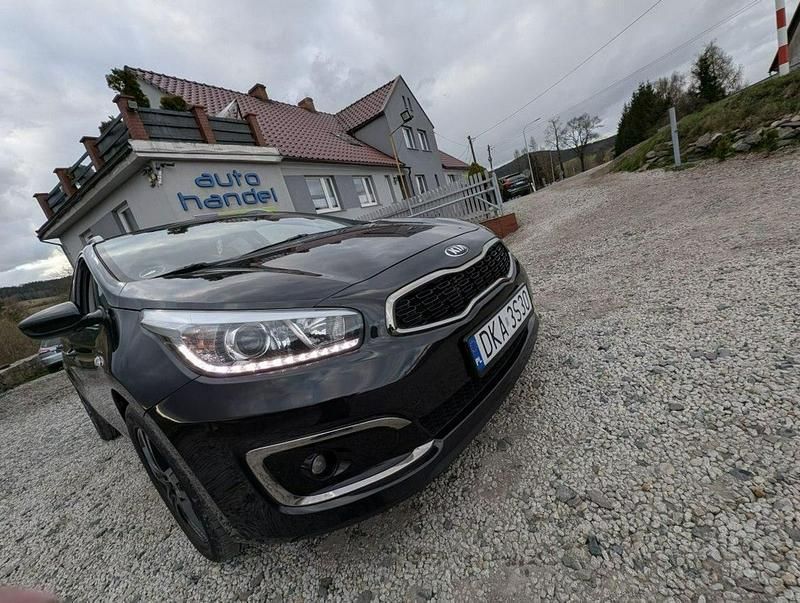 Czarny (metalik, perła) Używany 2017 Kia Ceed 2 Kombi | 37 900 zł (Uczciwa cena) - Obraz 1/4