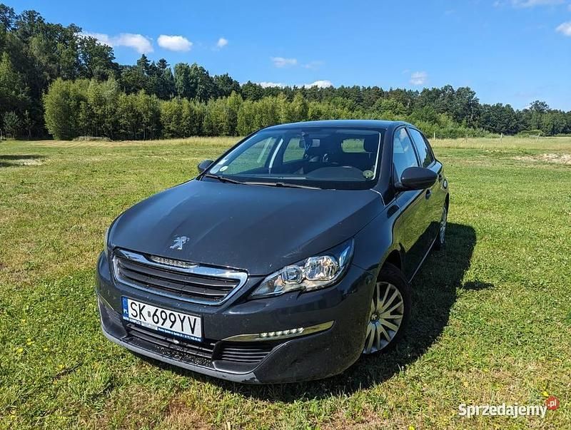 Używany Peugeot 308 92 KM (67 kW) 2015 Hatchback