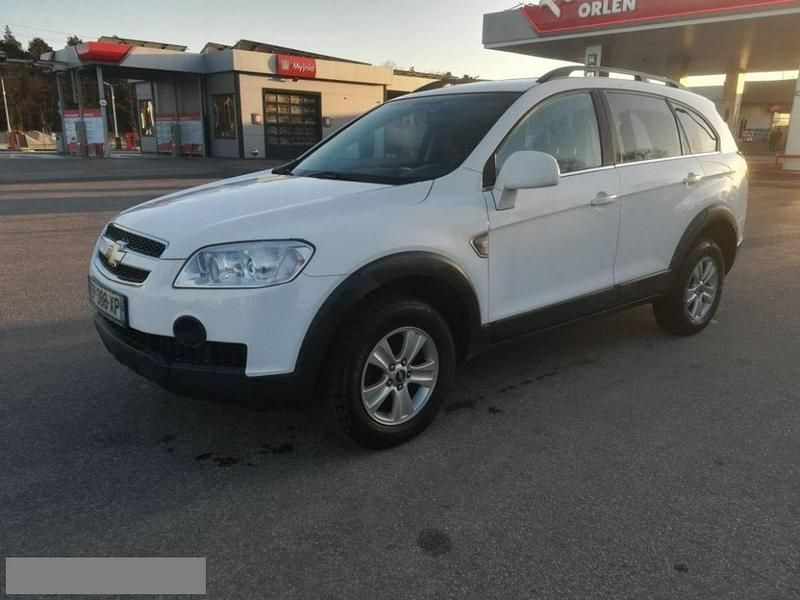 Biały Używany 2008 Chevrolet Captiva SUV | 22 900 zł (Dość drogi) - Obraz 1/1
