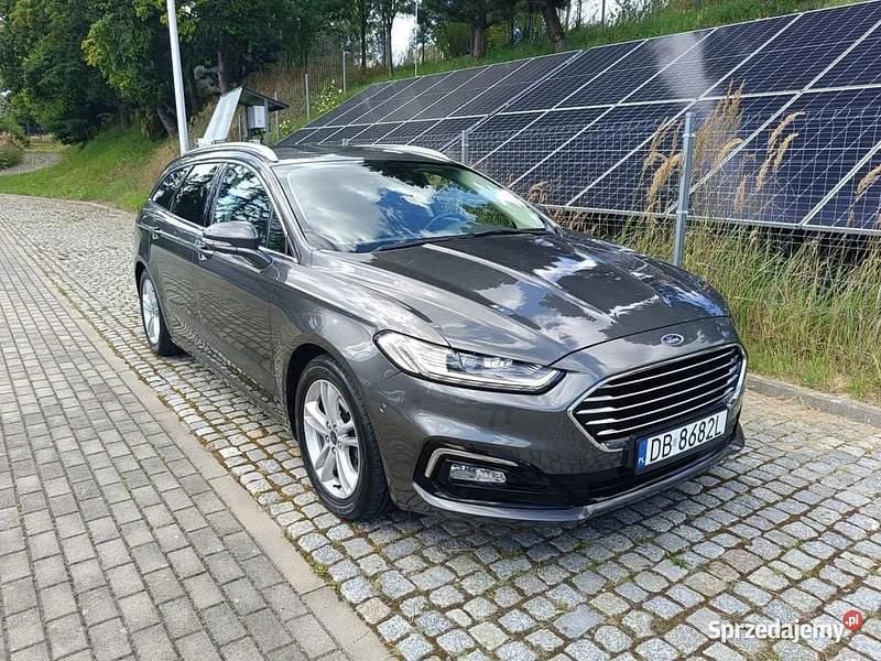 Szary Używany 2019 Ford Mondeo Kombi | 62 200 zł (Uczciwa cena) - Obraz 1/4